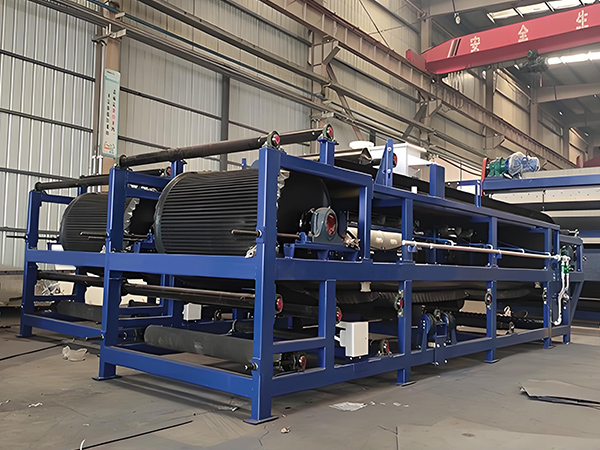 Pressió de filtre de cinturó de buit